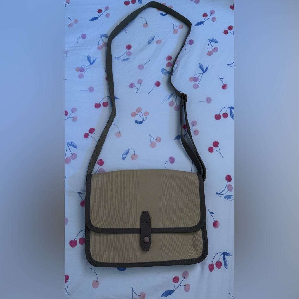 Brand New Uniqlo  Ines De La Fressange Crossbody Bag  BeigeKhaki